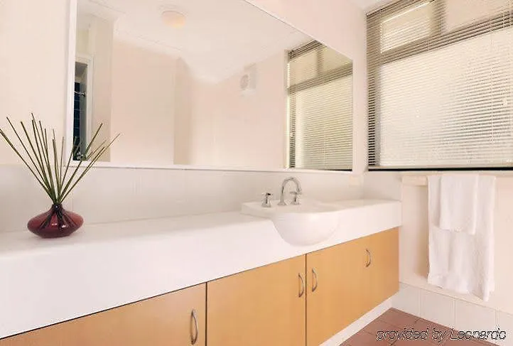 Lodestar Waterside Apartments Perth Aparthotel