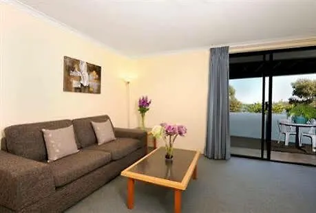 Lodestar Waterside Apartments Perth 4*,